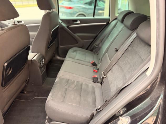 Volkswagen Tiguan 2.0 TDI 14 CV 4MOTION - Foto 8
