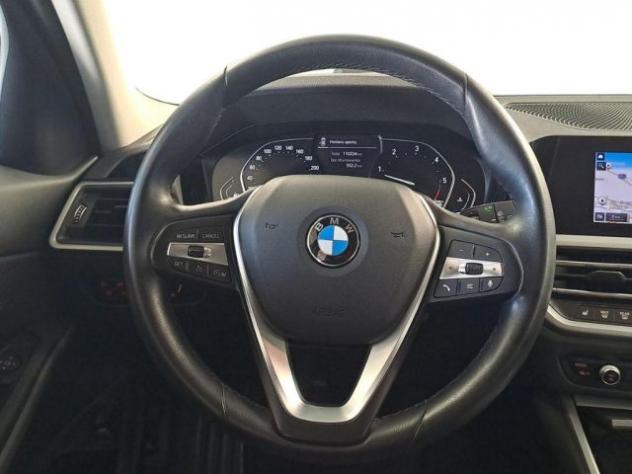 BMW 320 d 48V xDrive Touring Advantage Aut. rif. 23789716 - Foto 10