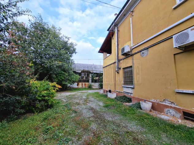 AMPIO CAPANNONE CATEGORIA D7 DA RISTRUTTURARE VOGHERA - Foto 6