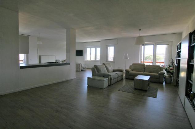 Appartamento in vendita a Marina di Carrara - Carrara 150 mq Rif: 1047216 - Foto 2