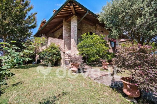 Villa di 300 m² con più di 5 locali e box auto in vendita a Ferrara - Foto 3