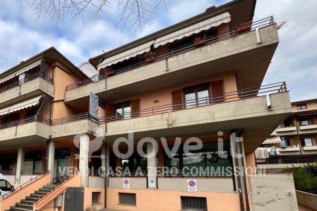 Appartamento di 65 m² con 3 locali e box auto in vendita a Gaiole in Chianti