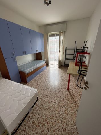trilocale per studenti via ingrao 8