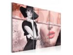 Quadro Donna Con Un Cappello Nero - ARREDALACASA