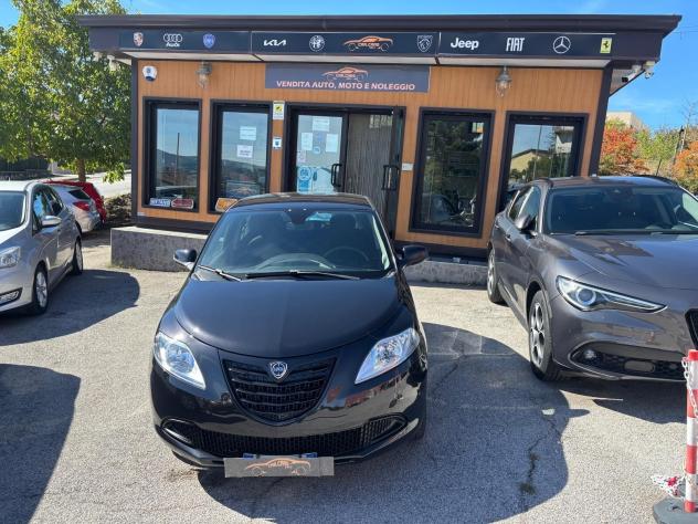 Lancia Ypsilon 1.2 69 CV 5 porte S&S Gold