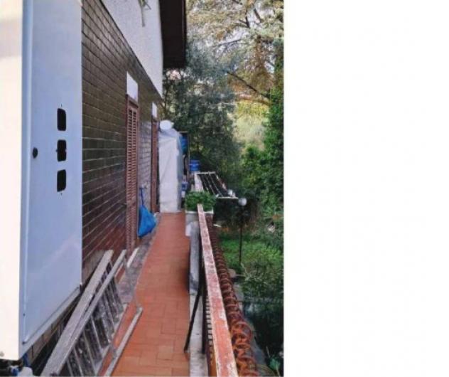 Immobile in asta di 160 m² con più di 5 locali in vendita a Genzano di Roma - Foto 3
