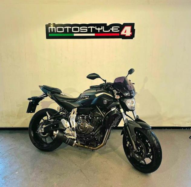 YAMAHA MT-07 2016