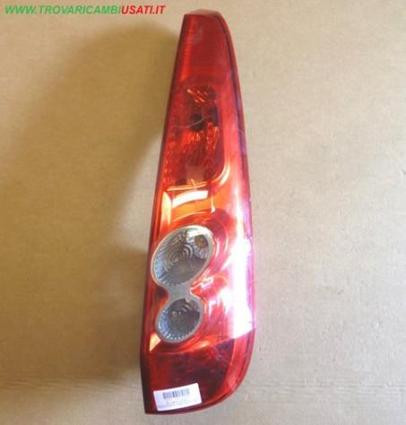 FANALE POST.D. FORD FIESTA (CBK)  Parti elettriche  Fanaleria  Fanali  Fanale post. sx. FORD - FIESTA - 01-01-2006 - 01-11-2008