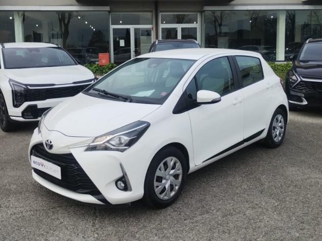 Toyota Yaris III 2017 5p 1.0 Cool my18