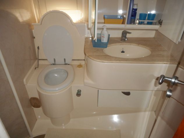 Imbarcazione da diporto modello PERSHING 45 - Foto 3
