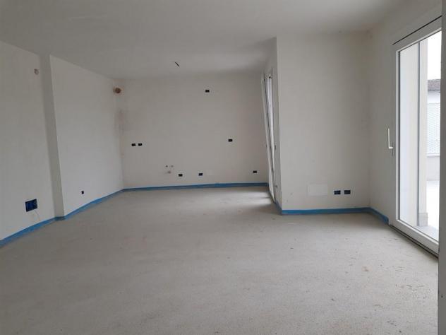 APPARTAMENTO IN VILLA QUADRILOCALE CON TERRAZZO - Foto 5