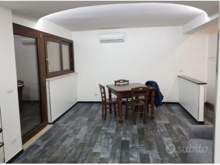 ANAGNINA MONOLOCALE ARREDATO CON  POSTO AUTO RISERVATO