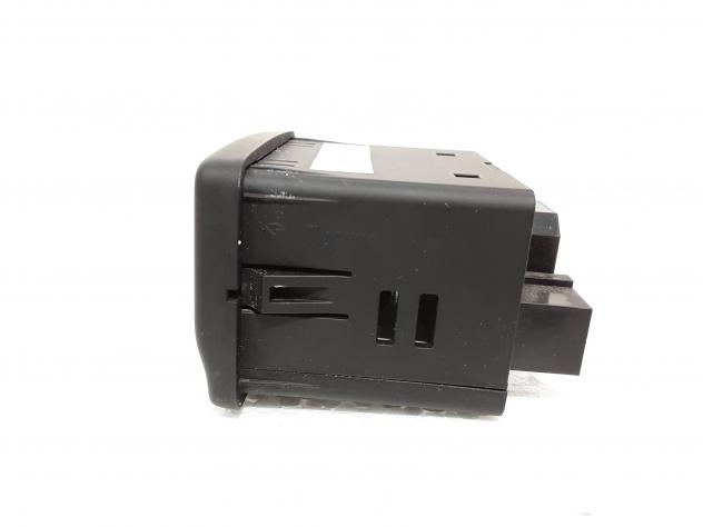 PRESA AUX/USB FIAT 500 L Serie (351_352) 3300184300 (12) - Foto 2