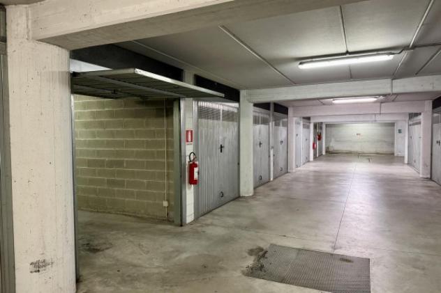 Box / Garage di 25 m² in vendita a Varese - Foto 2