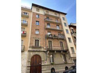 Stanza in appartamento in affitto a Torino