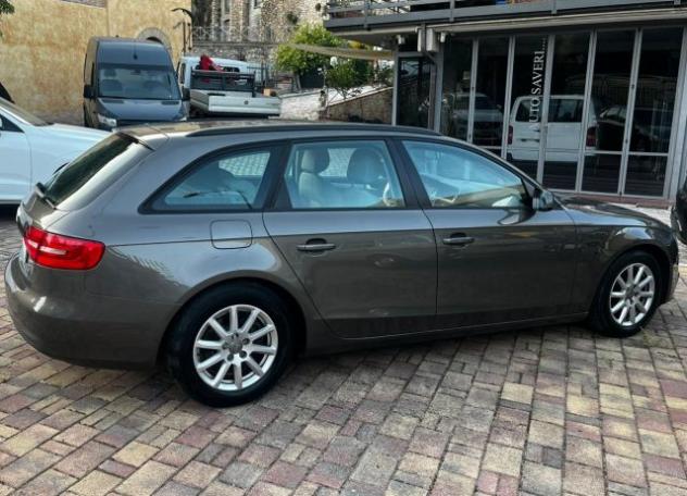 AUDI A4 Avant 2.0 TDI 120 CV rif. 23830436 - Foto 2