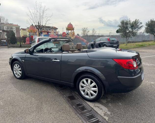 Renault Mane C-C 1.5 dCi/105CV Dynamique - Foto 4