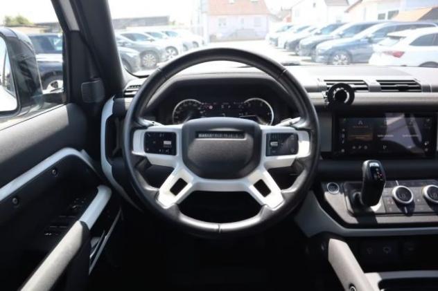 LAND ROVER Defender 110 200 CV AWD X-Dynamic SE rif. 22843250 - Foto 9