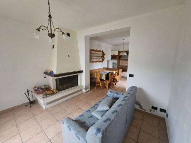 Immobile in asta di 136 m², box auto in vendita a Castelnovo Ne' Monti - Foto 2