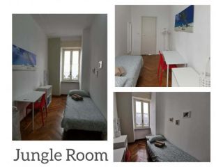 Camera Jungle con affaccio su balcone comune