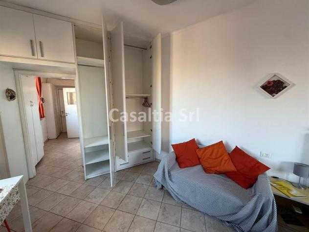 Disponibile da subito, ampio monolocale arredato di 50 mq in affitto in Viale Certosa 41, situato nel quartiere Certosa - Foto 4