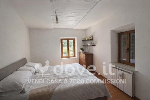 Rustico / Casale di 201 m² con più di 5 locali e box auto in vendita a Paciano - Foto 11