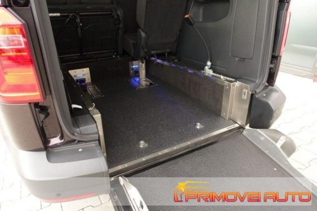 VOLKSWAGEN Caddy 1.0 TSI 102 CV Trendline rif. 19704187 - Foto 9