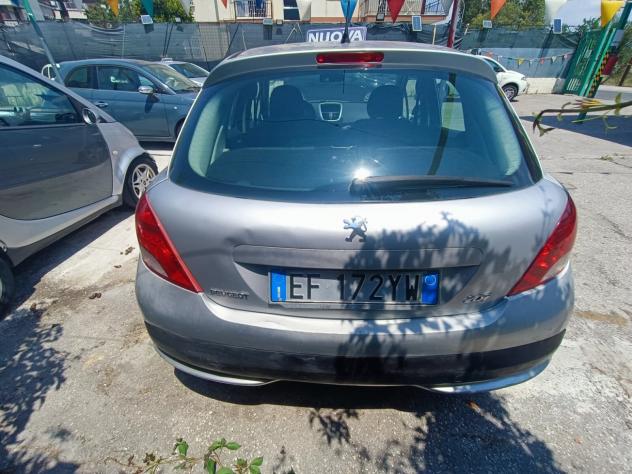 Peugeot 207 1.4 HDi 70CV 5p. Active - Foto 5