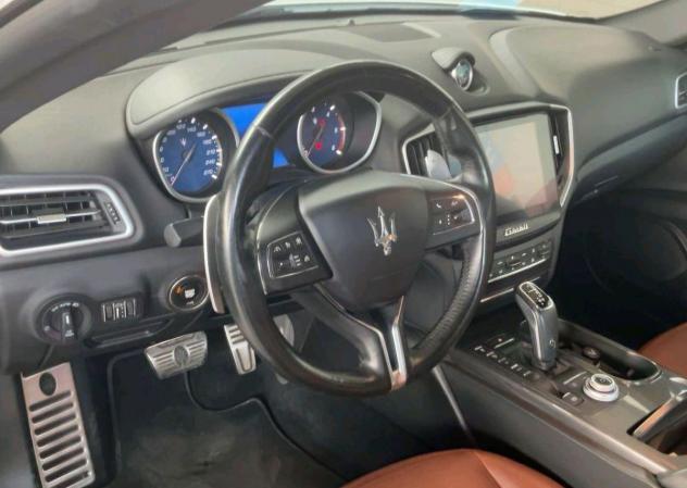 MASERATI - Ghibli 3.0 V6 ds Granlusso 275cv auto my19 IVA COMPRESA - Foto 6