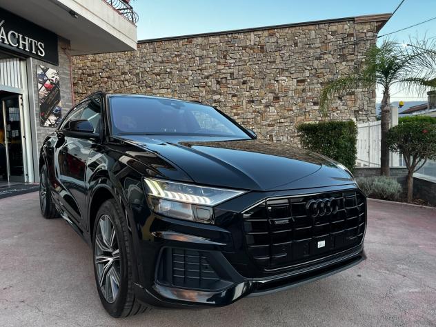 Audi Q8 50 TDI 286 CV Quattro-2XS LINE-TOTAL BLACK