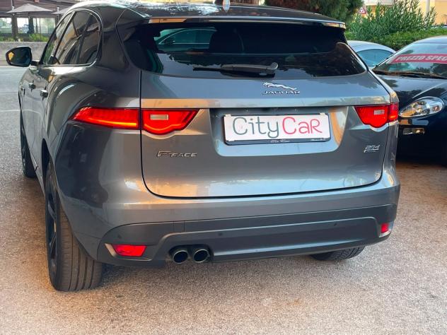 Jaguar F-Pace 2.0 D 180 CV AWD R-Sport - Foto 4