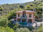 Villa in via case sparse