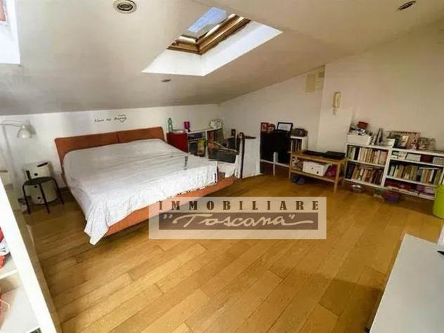 CASA INDIPENDENTE di 10 vani e di 230 mq (VIAREGGIO - Viareggio) rif. A1017 - Foto 11