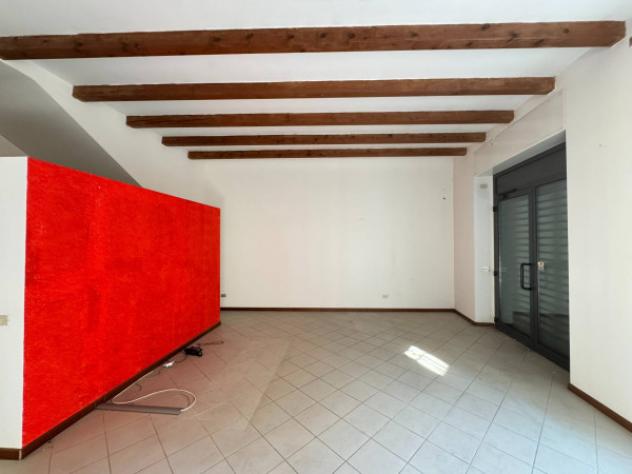 Immobile di 85 m² con 2 locali in affitto a Seregno - Foto 3
