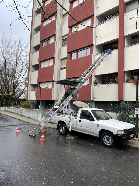 Noleggio autoscala Torino - Foto 2
