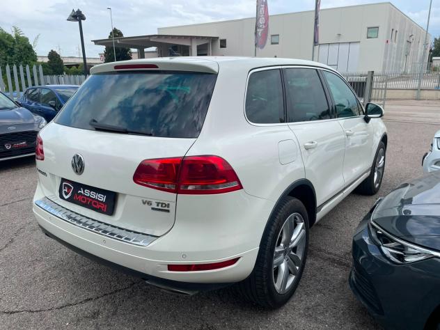 Volkswagen Touareg 3.0 TDI 245 CV tiptronic BlueMotion Techn. Executive - Foto 5