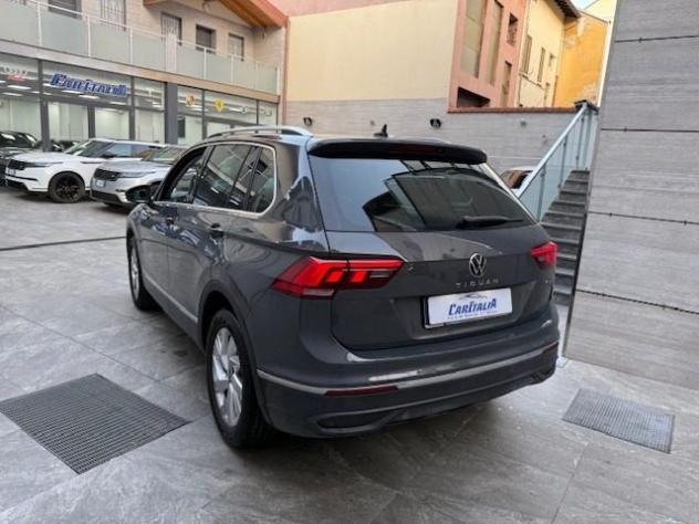 VOLKSWAGEN Tiguan 2.0 TDI 150 CV SCR DSG 4MOTION Life rif. 23099866 - Foto 5