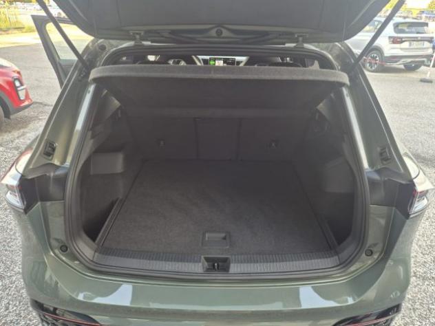 VOLKSWAGEN Tiguan 2.0 TDI 150 CV SCR DSG R-Line rif. 23952499 - Foto 7