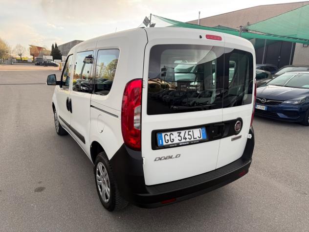 Fiat Doblo 1.6 MJT 90CV S&S PC Combi Lounge - Foto 3