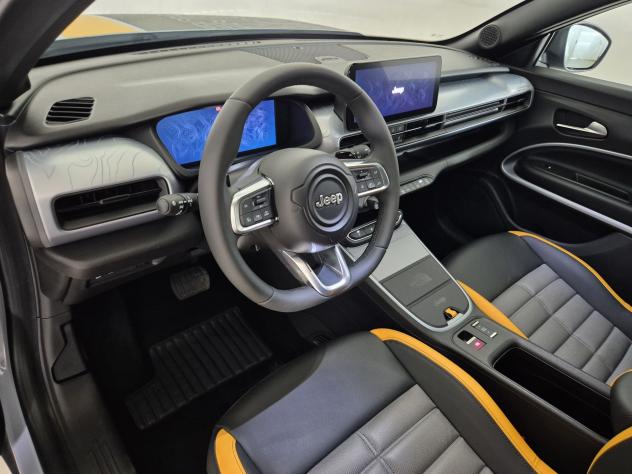 Jeep Avenger 2022 1.2 turbo e-hybrid mhev The North Face 4xe - Foto 6