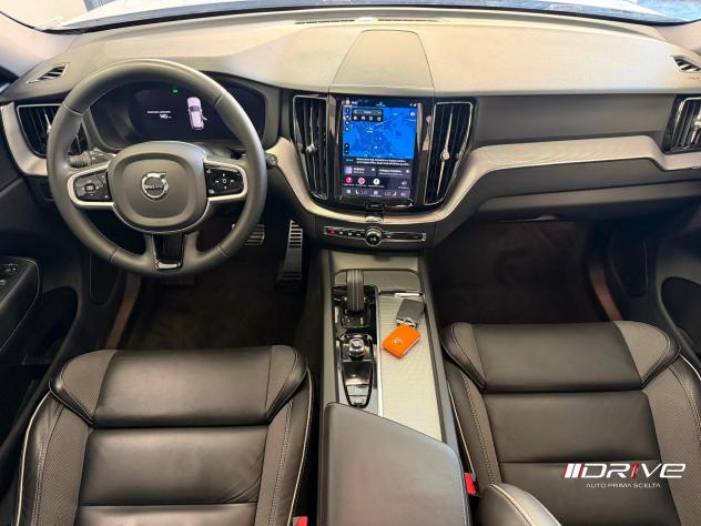 VOLVO XC60 (2017--) XC60 B4 (d) AWD Geartronic R-design - Foto 8