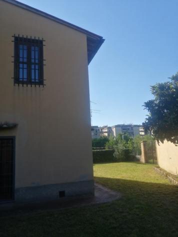 VILLA di 10 vani e di 490 mq (FIRENZE) rif. AAI409