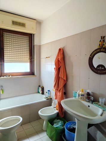 Appartamento con cantina e posto auto in vendita a Roma - Foto 18