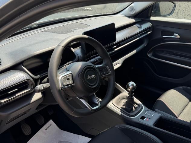 Jeep Avenger 1.2 Turbo 100 CV Altitude - Foto 6