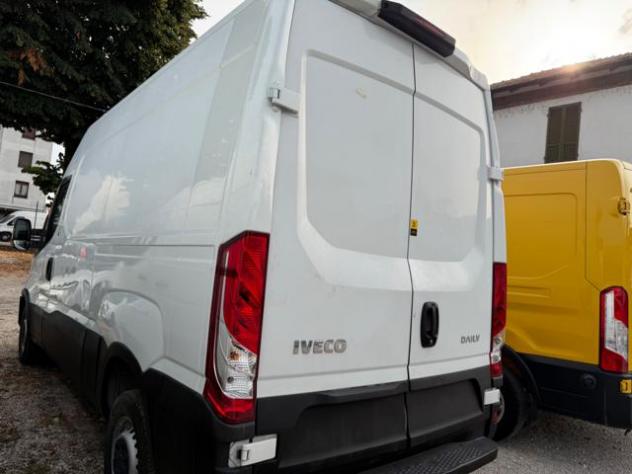 IVECO Daily 35S12V 2.3 HPT PM-SL-TA Furgone rif. 24069944 - Foto 6