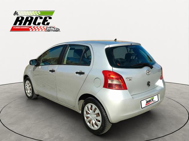 Toyota Yaris 1.0 5p - Foto 4