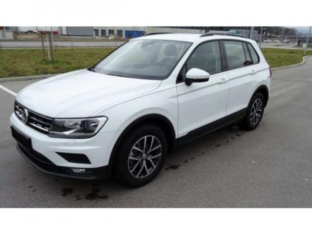 VOLKSWAGEN Tiguan 1.6 TDI SCR Urban BlueMotion Technology rif. 15353672 - Foto 2