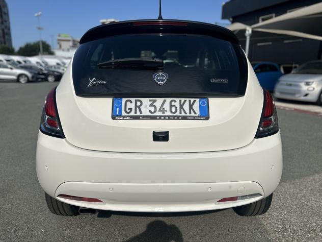 Lancia Ypsilon 1.0 FireFly 70cv Hybrid Gold - Foto 6