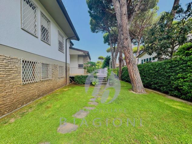 Villa in vendita a Lido di Camaiore - Camaiore 250 mq Rif: 1359555 - Foto 4