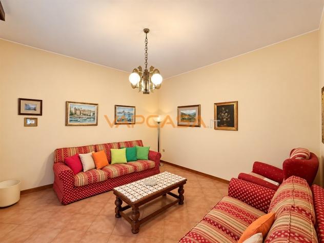 VILLA SINGOLA SU UN UNICO PIANO CON AREA ESTERNA PRIVATA - Foto 4